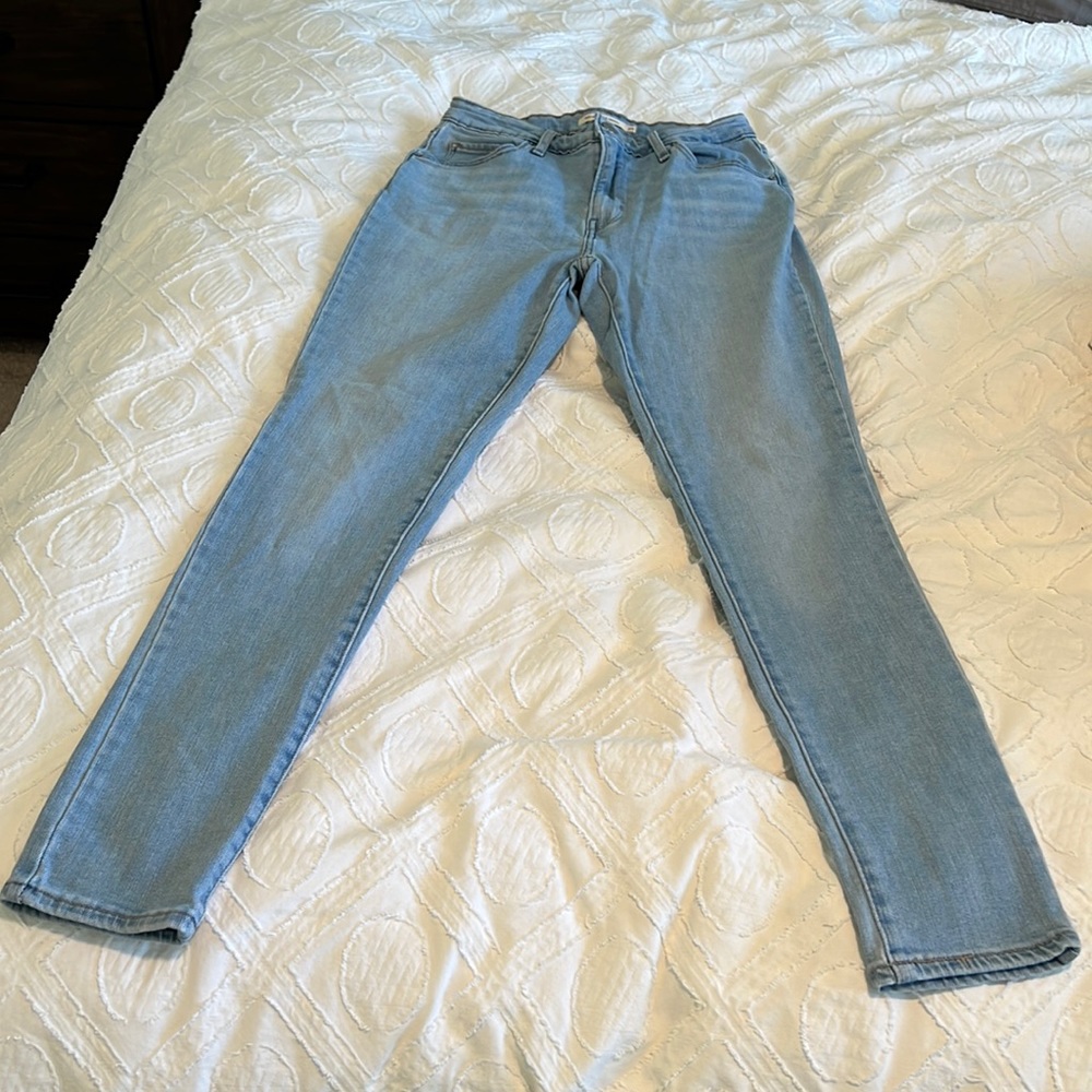Levi’s 721 skinny jeans